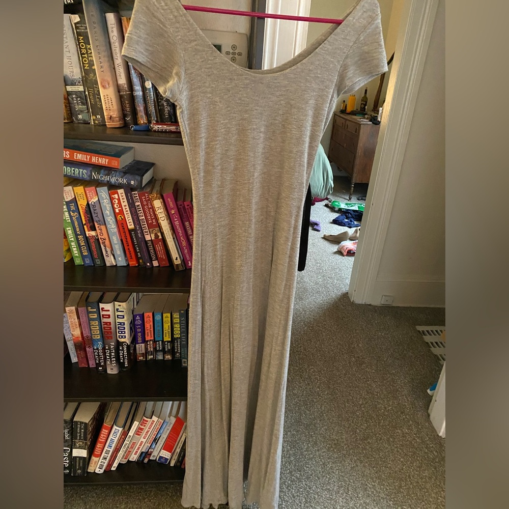 Stretch fitted grey dress
